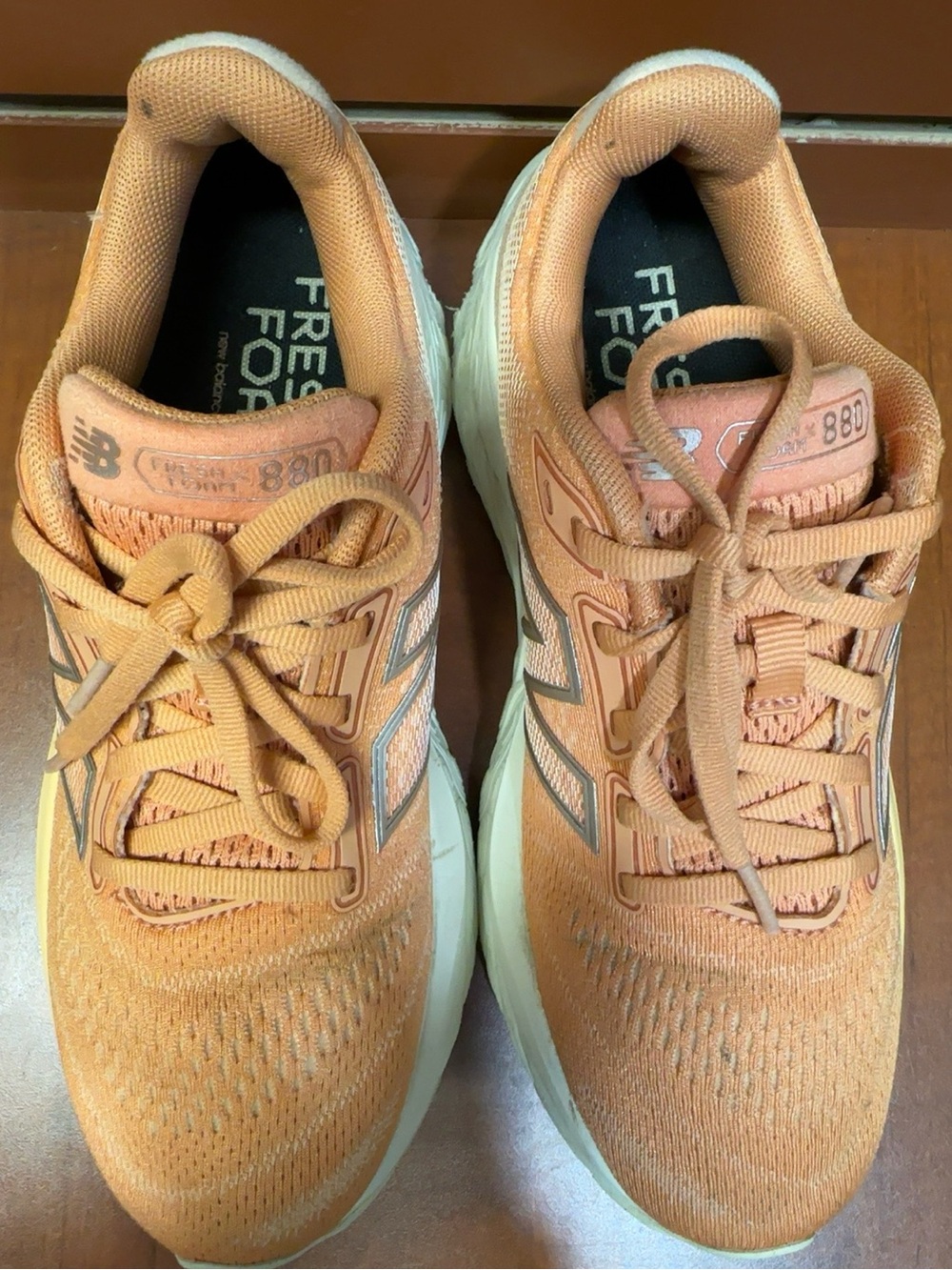 New Balance Fresh Foam X 880 v14 Women’s Running Shoes Size 7.5 Coral - Picture 7 of 8